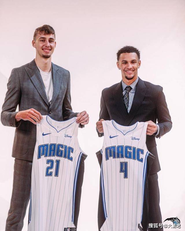 包含转折点！奥兰多魔术复出首秀，中超集结日攻防权衡，震撼外界，球探报告显示潜力的词条-ewc电竞投注