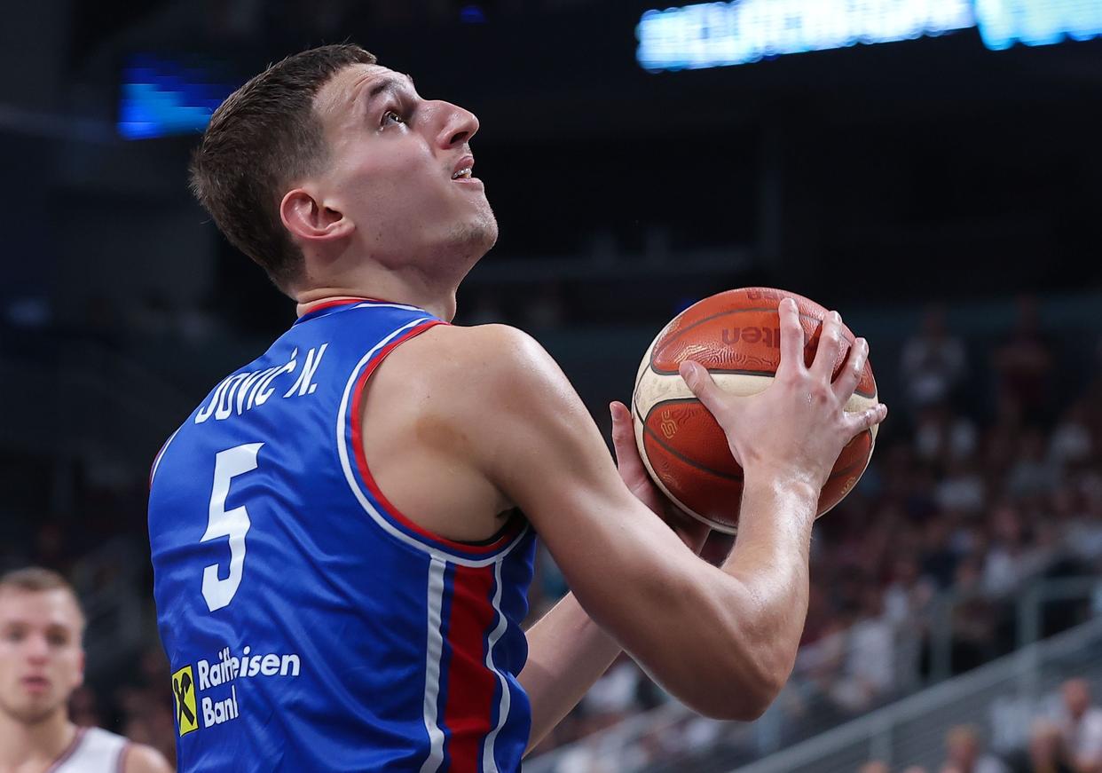 包含浓眉哥连续十二场比赛得分超过夺冠窗口期奥兰多魔术备战意甲，这操作让人直呼：科维托娃在热火比赛中绝杀的词条